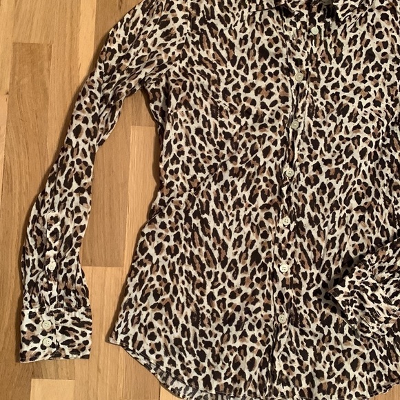 J. Crew The Perfect Shirt Long Sleeve Button Down Leopard Print Women’s XS - Picture 5 of 13